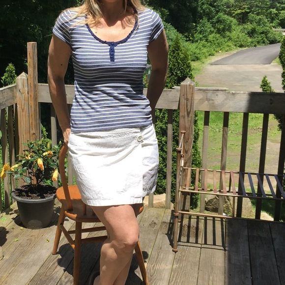 H&M Shirt Womens Navy Blue White Striped Size Small - Picture 2 of 6